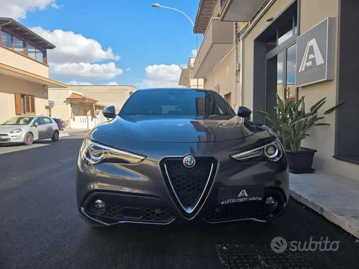Alfa Romeo Stelvio 2023 photo 3