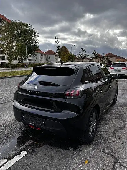 Peugeot 208 2022 photo 5