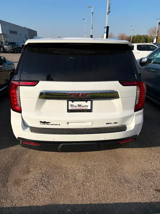 GMC Yukon 2023 photo 3