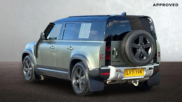 Land Rover Defender 2021 photo 2