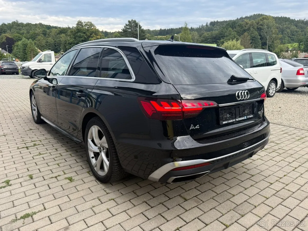 Audi A4 2023 photo 2