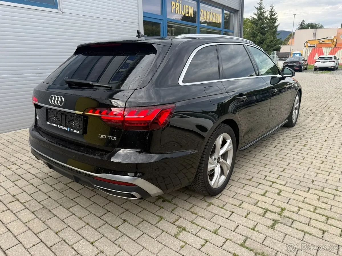Audi A4 2023 photo 3