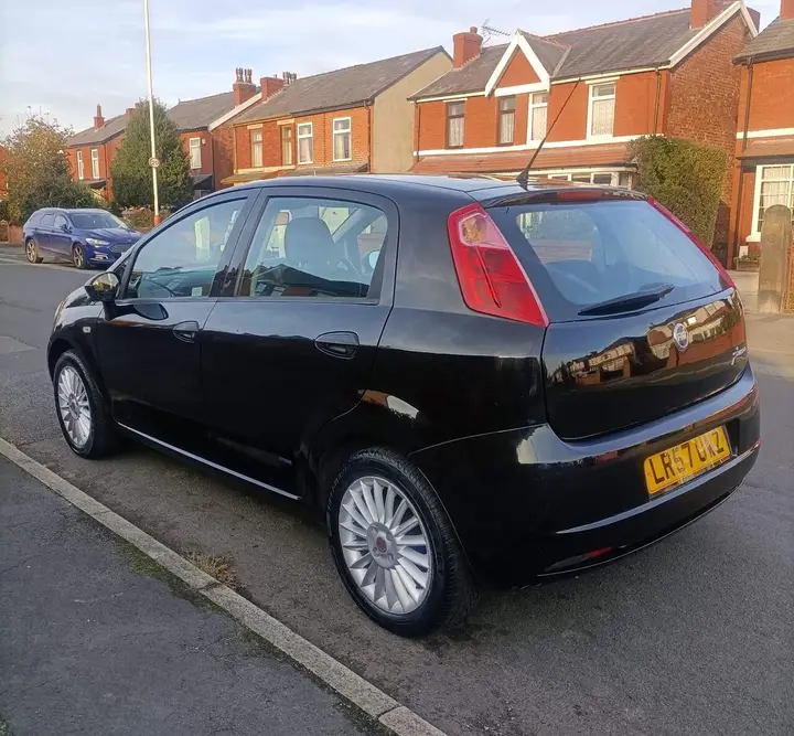 Fiat Punto 2007 photo 3