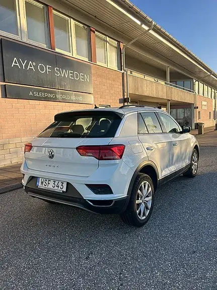Volkswagen T-Roc 2018 photo 2
