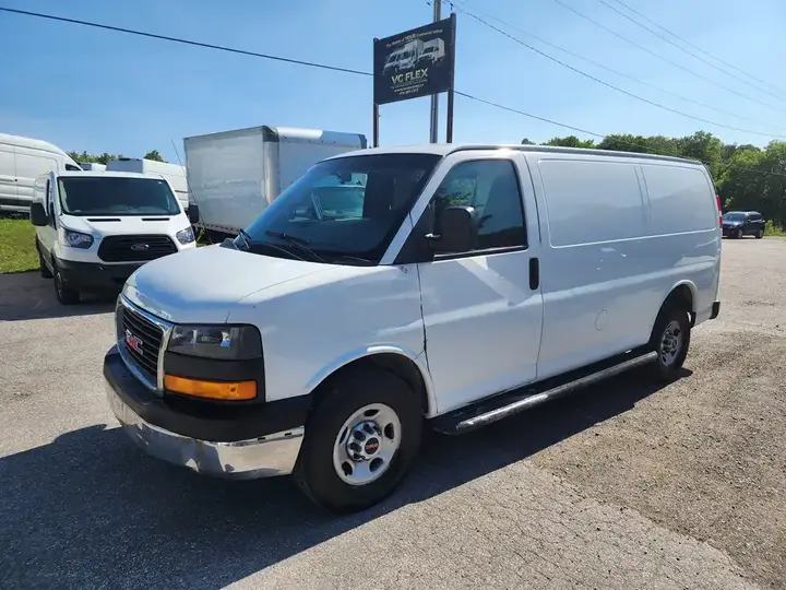 GMC Savana 2500