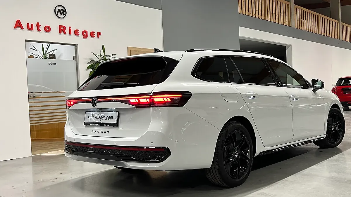 Volkswagen Passat 2025 photo 3