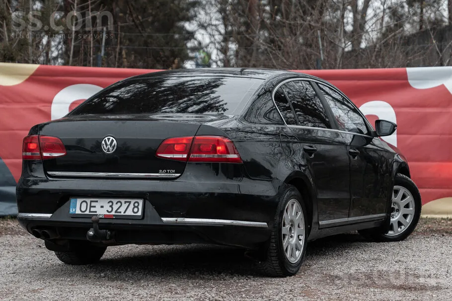 Volkswagen Passat 2012 photo 3