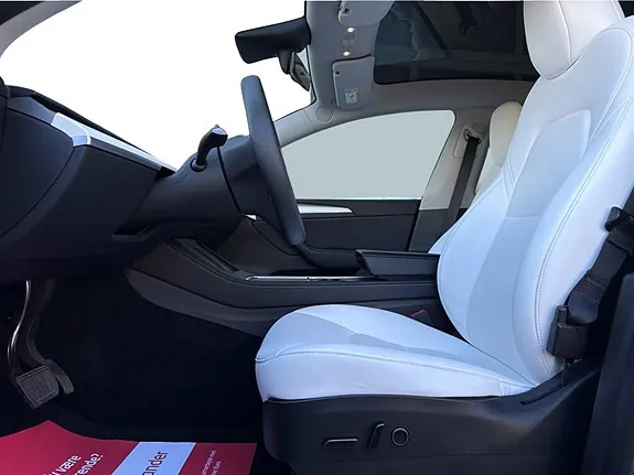 Tesla Model Y 2023 photo 5