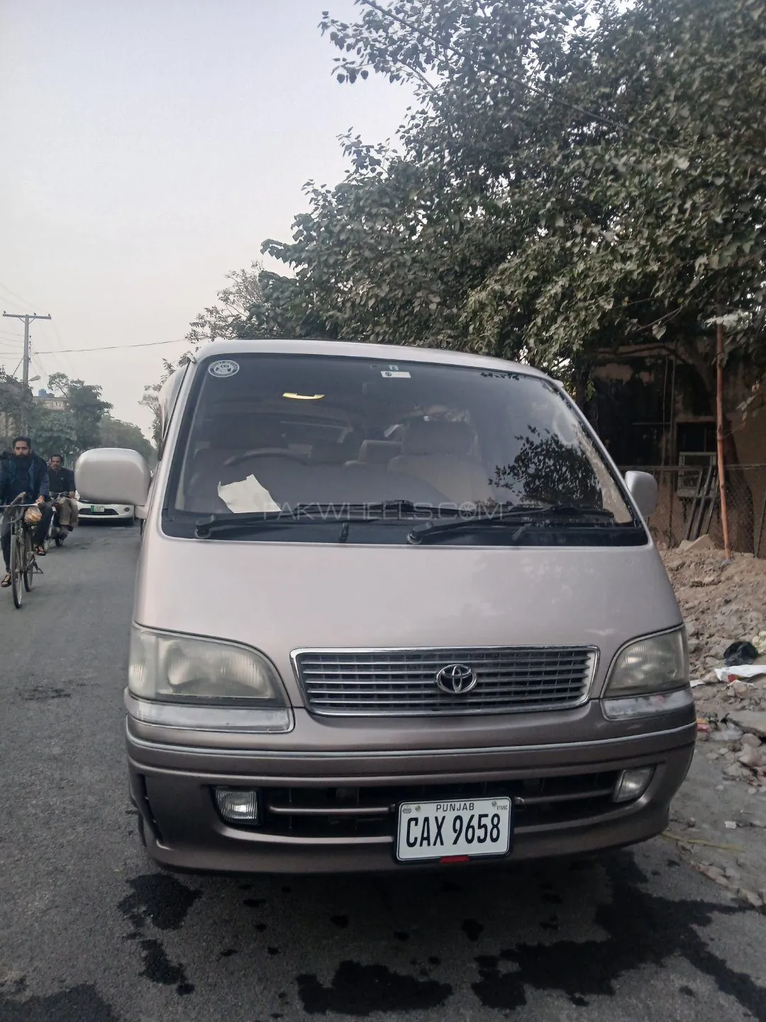 Toyota Hiace