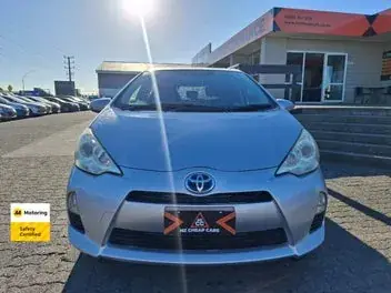 Toyota Aqua 2013 photo 3