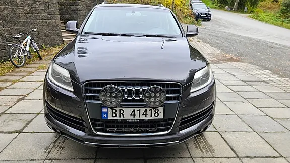 Audi Q7 2007 photo 2
