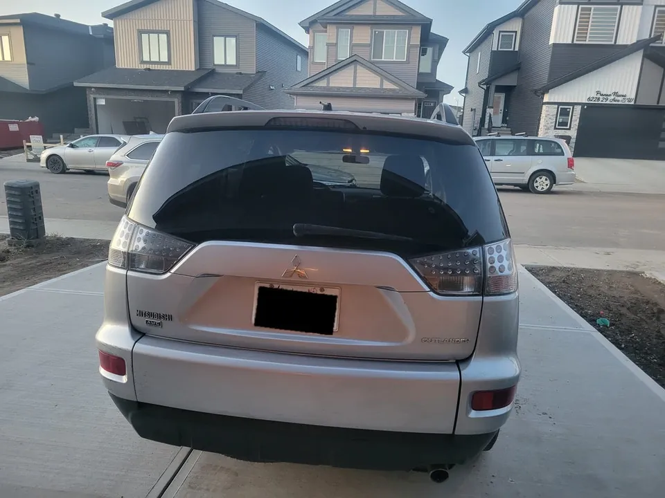 Mitsubishi Outlander 2013 photo 3