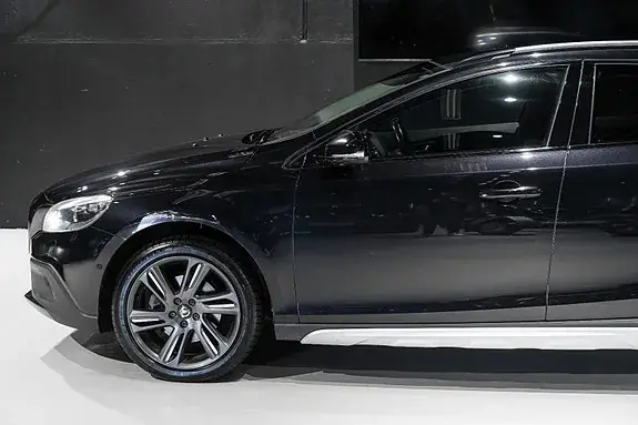 Volvo V40 Cross Country 2015 photo 4