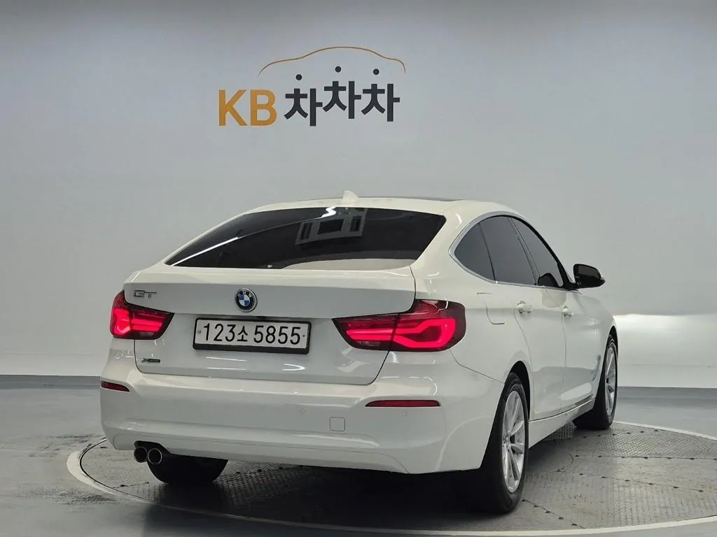 BMW 3 Series Gran Turismo 2020 photo 3