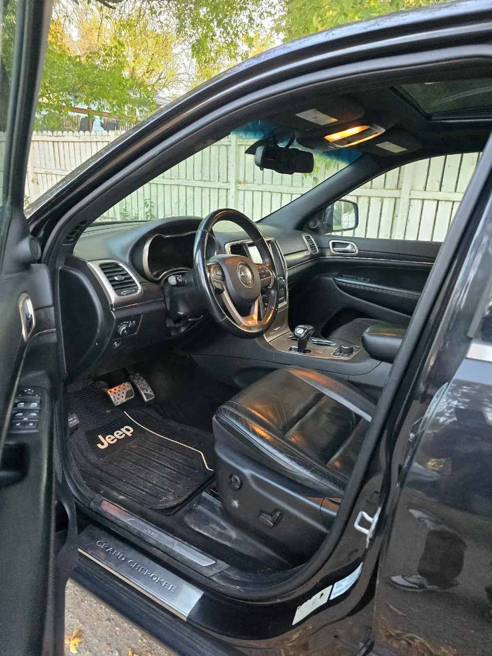 Jeep Grand Cherokee 2014 photo 2
