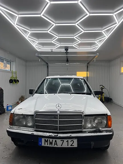 Mercedes-Benz 190