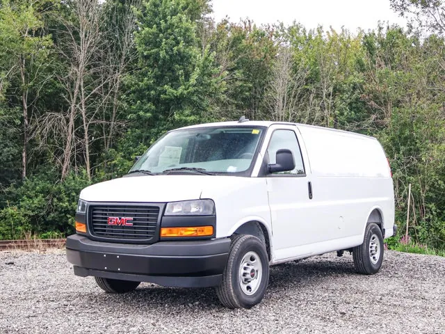 GMC Savana 2025 photo 4
