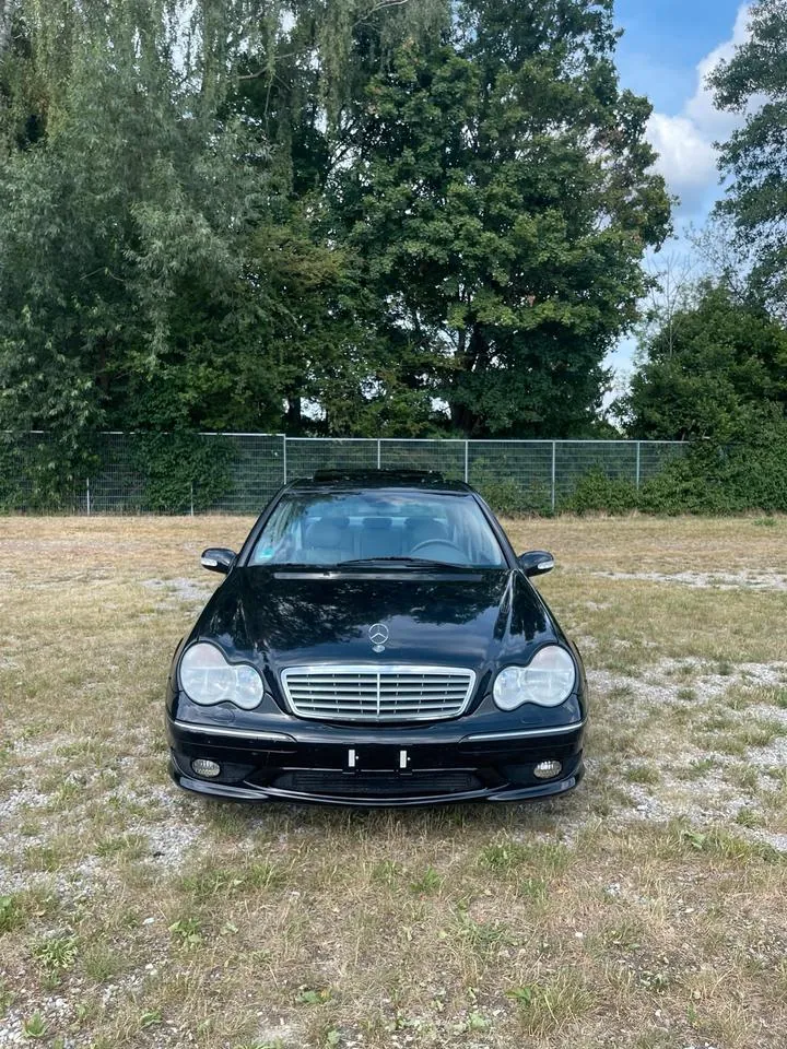 Mercedes-Benz W203