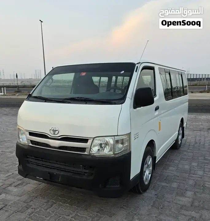 Toyota Hiace Gl 2014 photo 2