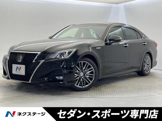 Toyota Crown Athlete Hybrid