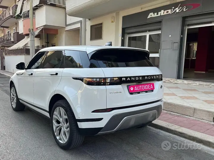 Land Rover Range Rover Evoque 2022 photo 4