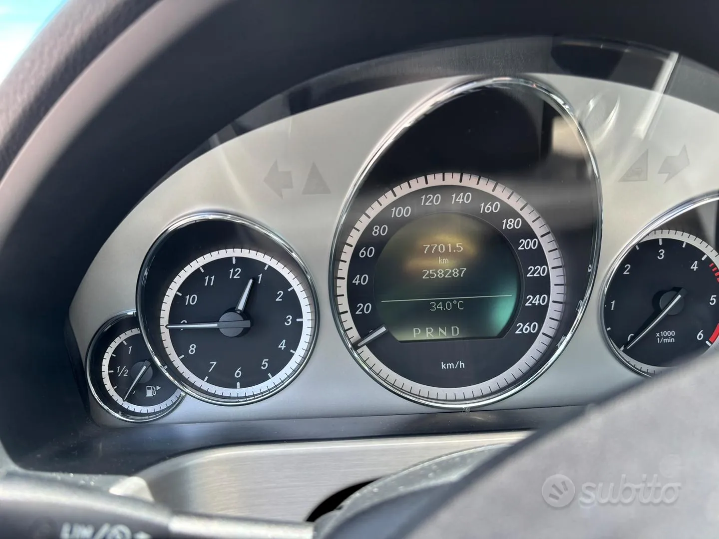 Mercedes-Benz E-Class 2009 photo 5