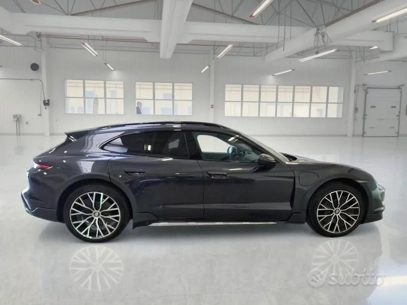 Porsche Taycan 2023 photo 3