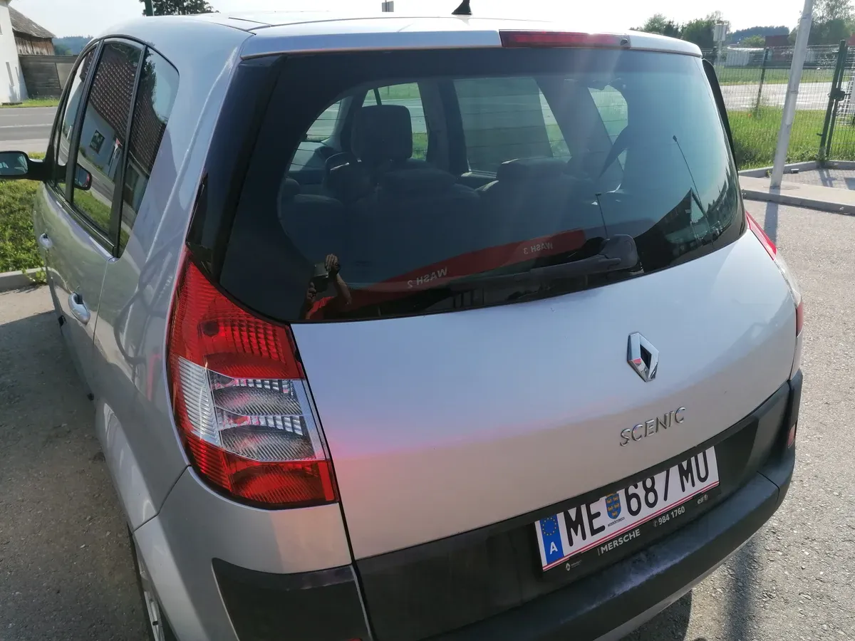 Renault Scenic 2006 photo 2