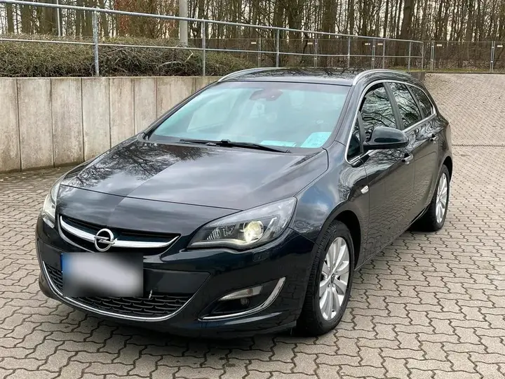 Opel Astra J