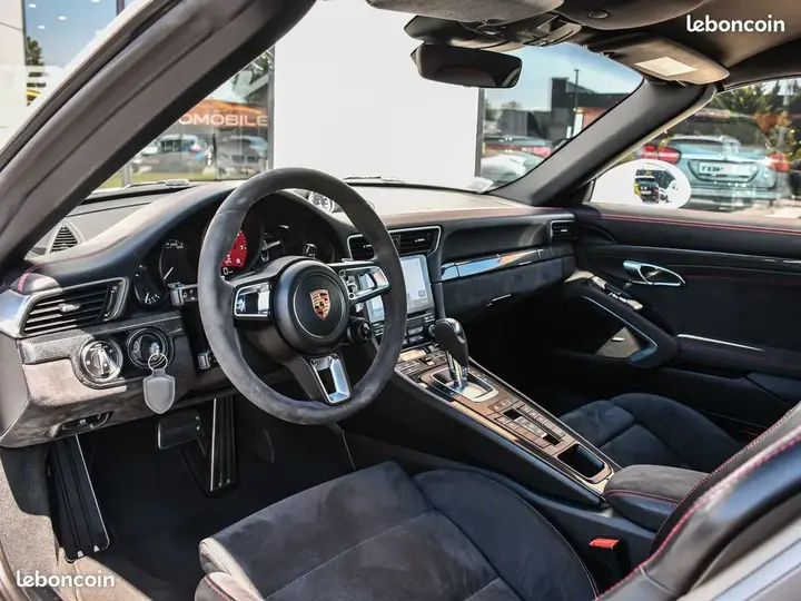 Porsche 911 2018 photo 5