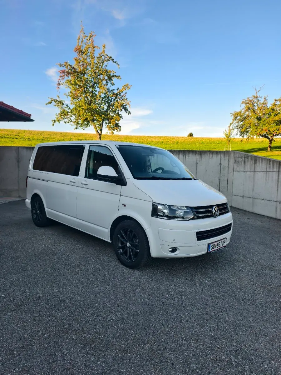 Volkswagen Caravelle