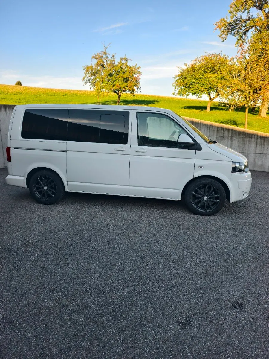 Volkswagen Caravelle 2013 photo 3