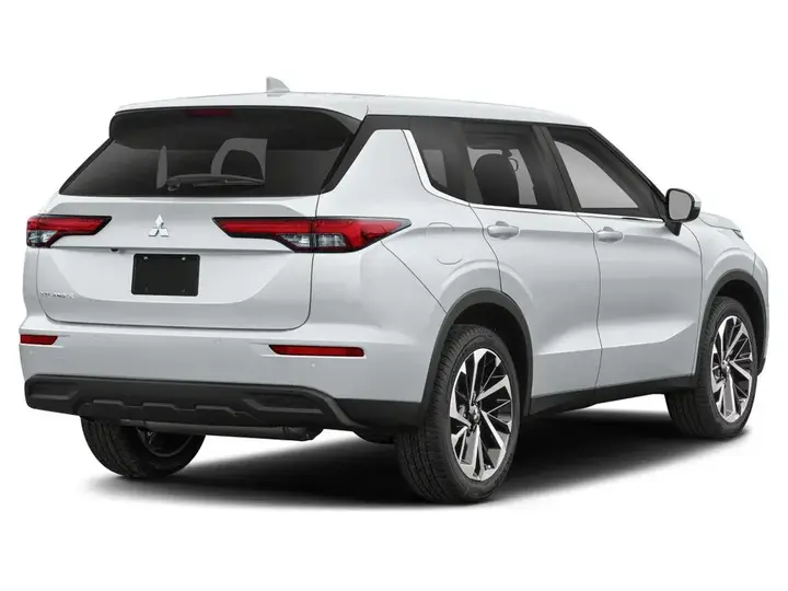 Mitsubishi Outlander 2024 photo 2