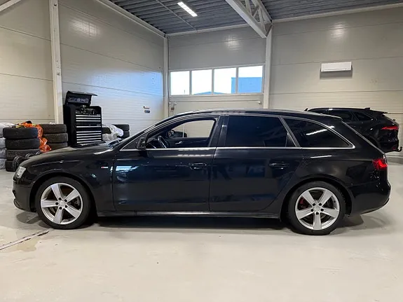 Audi A4 2014 photo 2