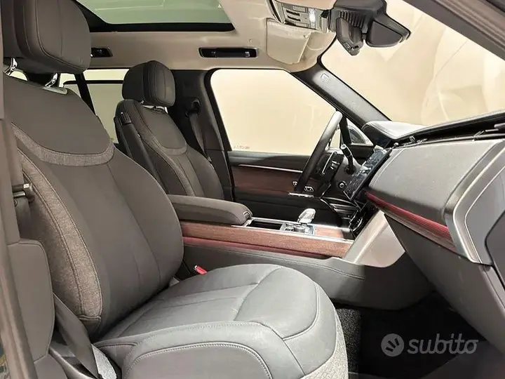 Land Rover Range Rover 2023 photo 3
