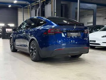 Tesla Model X 2023 photo 2