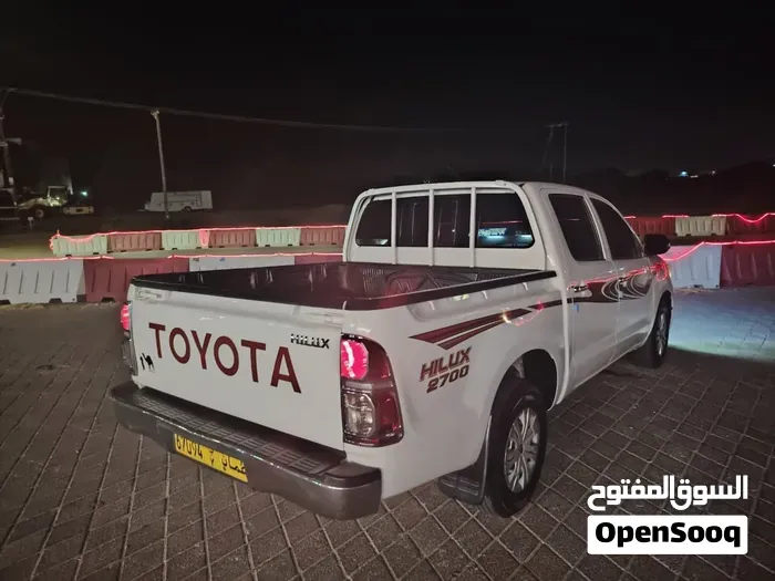 Toyota Hilux 2013 photo 3