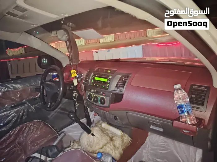 Toyota Hilux 2013 photo 2