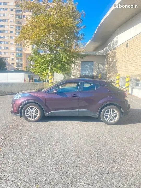 Toyota C-Hr 2023 photo 4