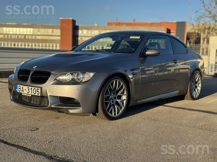 BMW M3 2013 photo 3