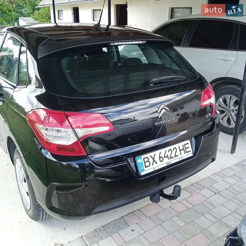 Citroen C4 2011 photo 3