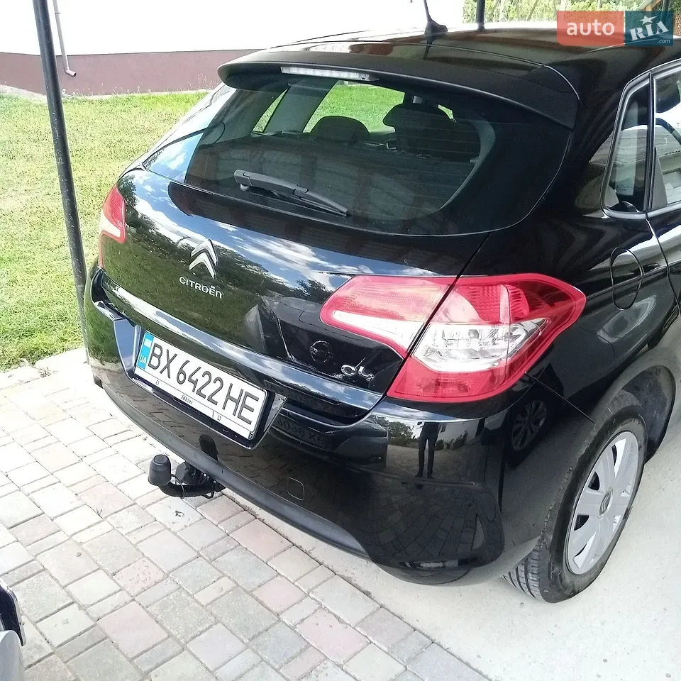Citroen C4 2011 photo 2