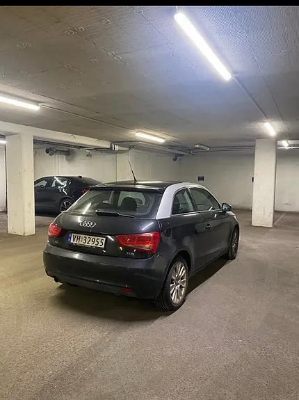 Audi A1 2011 photo 2