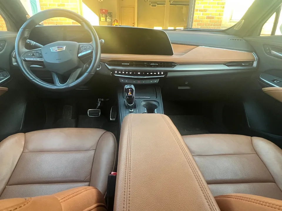 Cadillac Xt4 2025 photo 4
