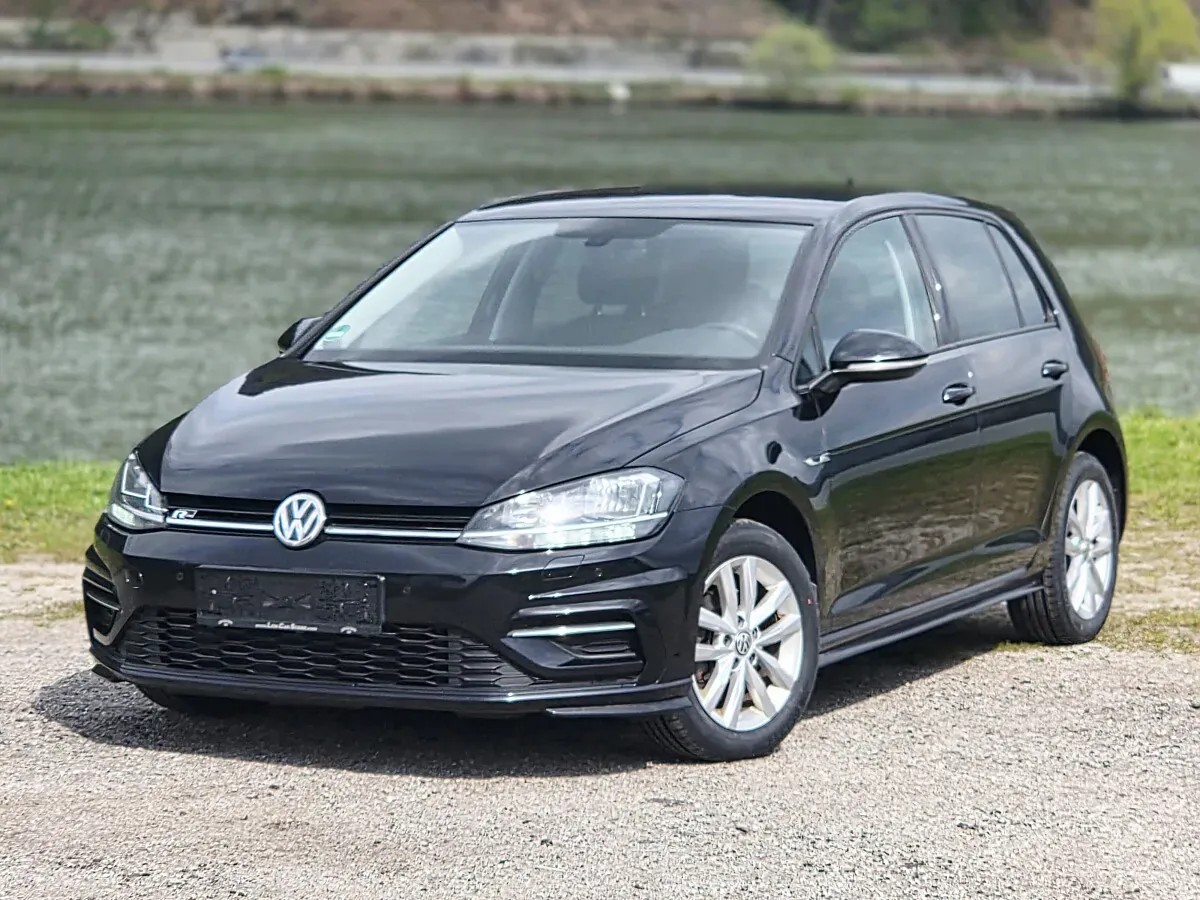 Volkswagen Golf 2018 photo 2