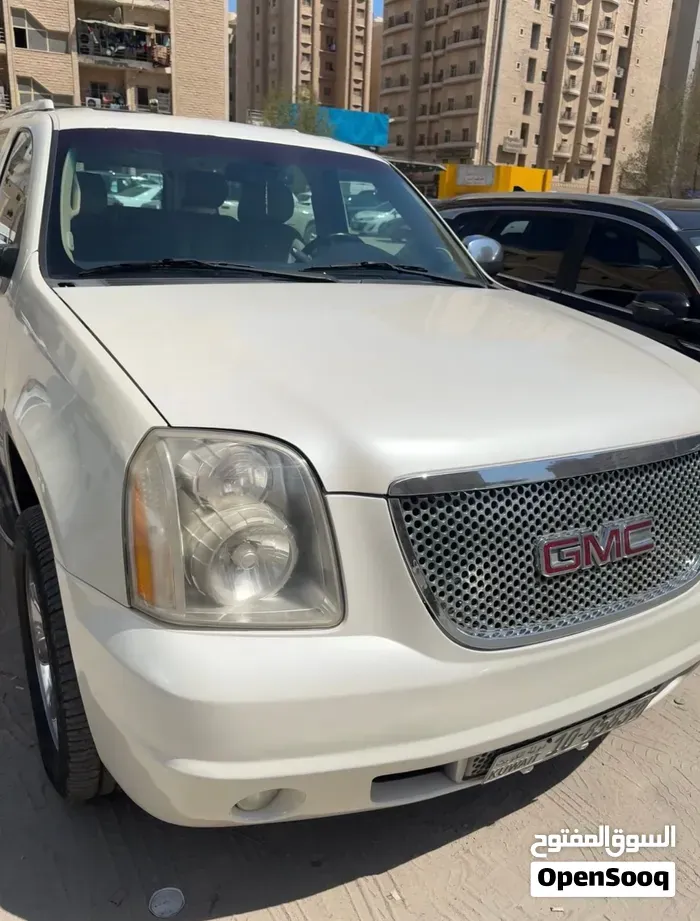 GMC Yukon 2013 photo 5