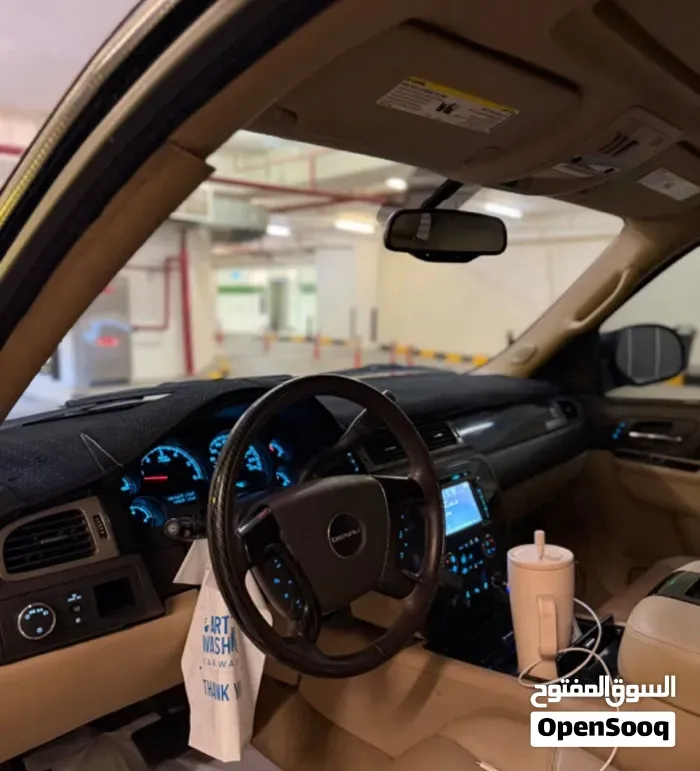 GMC Yukon 2013 photo 2