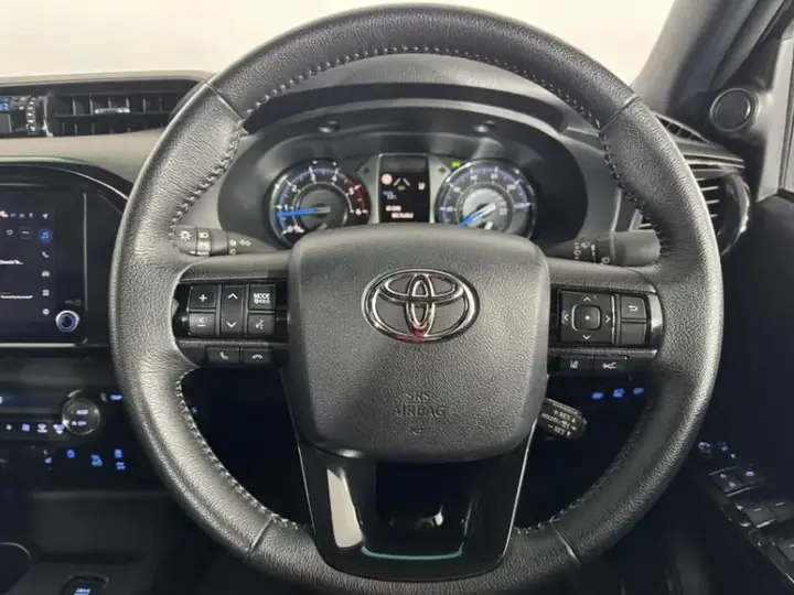 Toyota Hilux 2025 photo 5