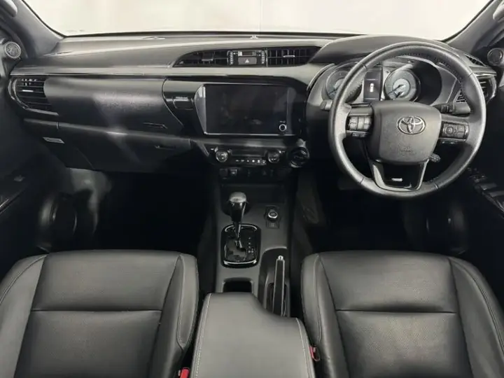 Toyota Hilux 2025 photo 4