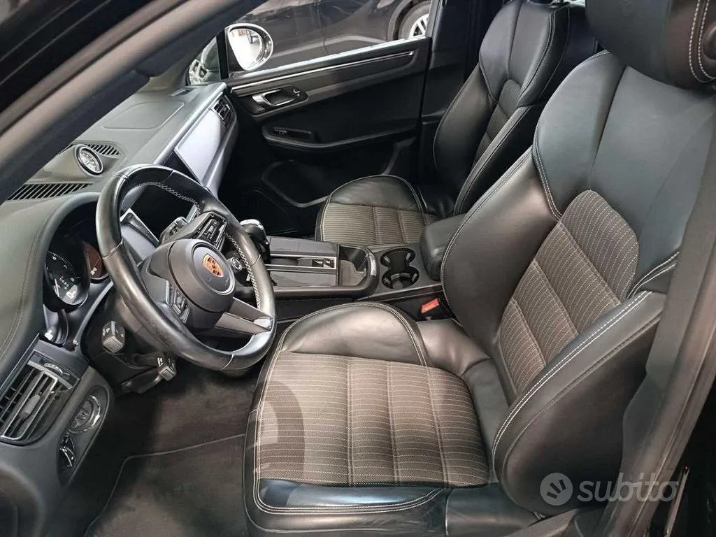 Porsche Macan 2023 photo 5